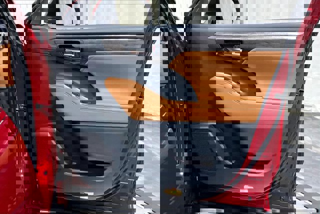 Used 2026 Toyota Highlander Platinum image 24