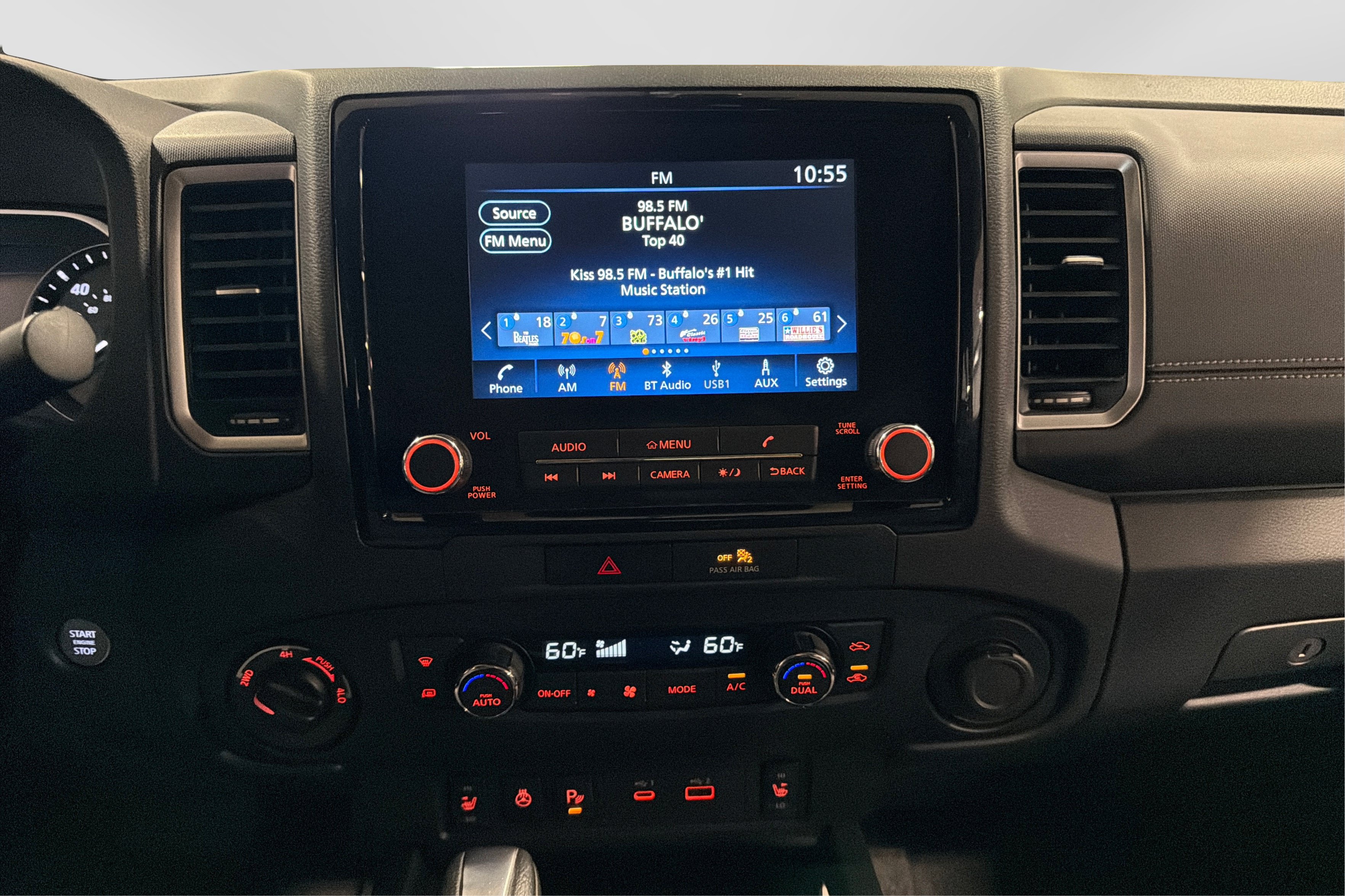 Used 2022 Nissan Frontier SV AWD/4WD image 27