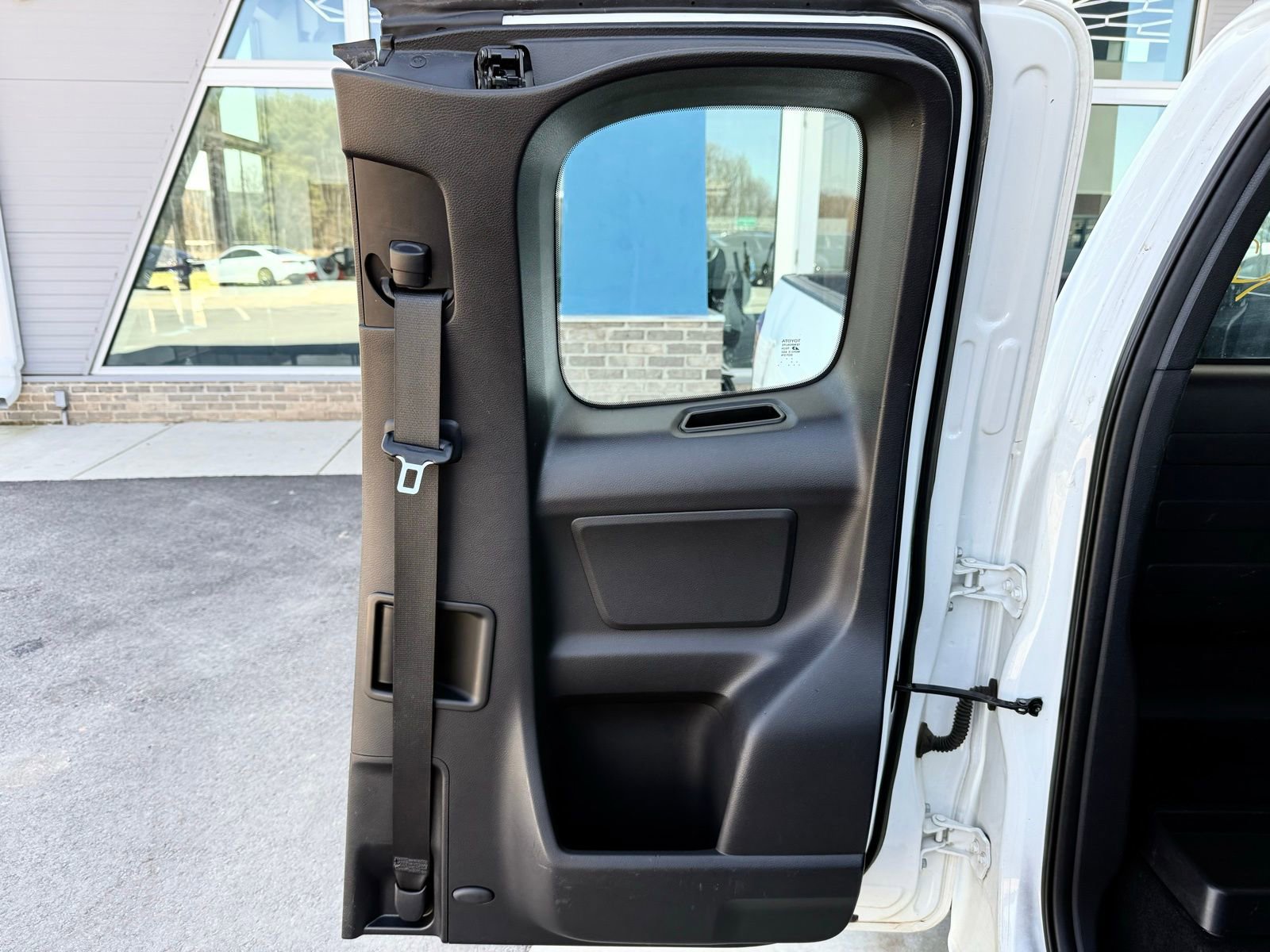 Used 2017 Toyota Tacoma SR image 22