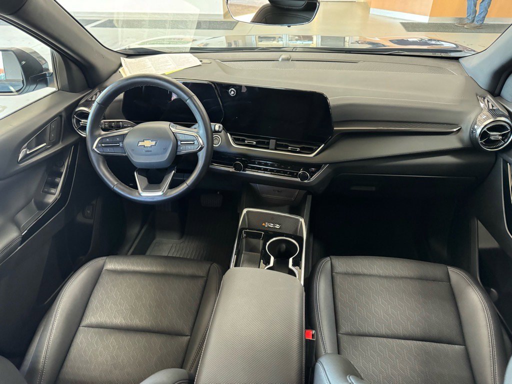 Used 2025 Chevrolet Equinox LT w/ Convenience Package II image 15