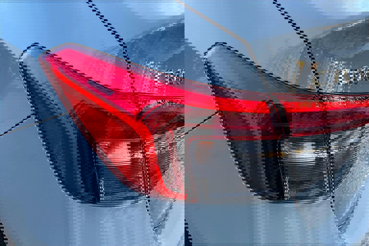 Used 2023 Honda Civic Sport image 25