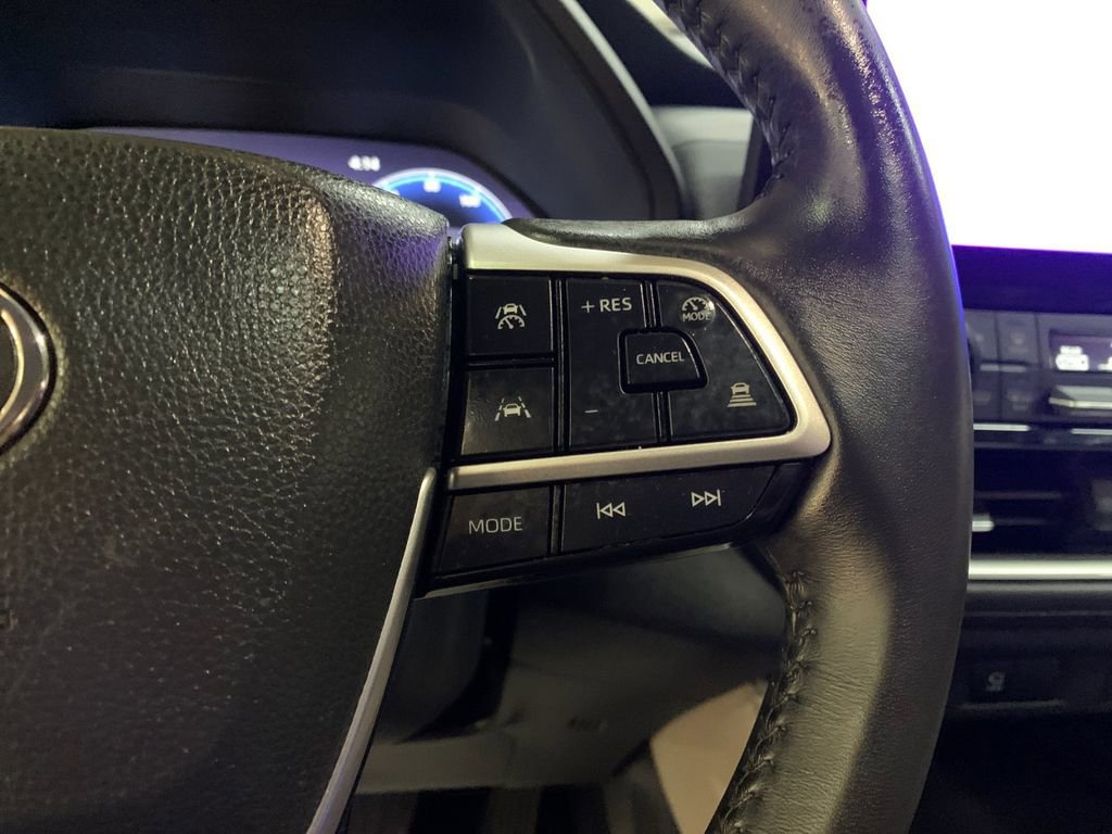 Used 2024 Toyota Grand Highlander Limited image 31