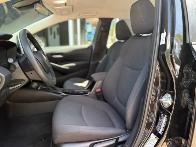 Used 2021 Toyota Corolla LE image 10