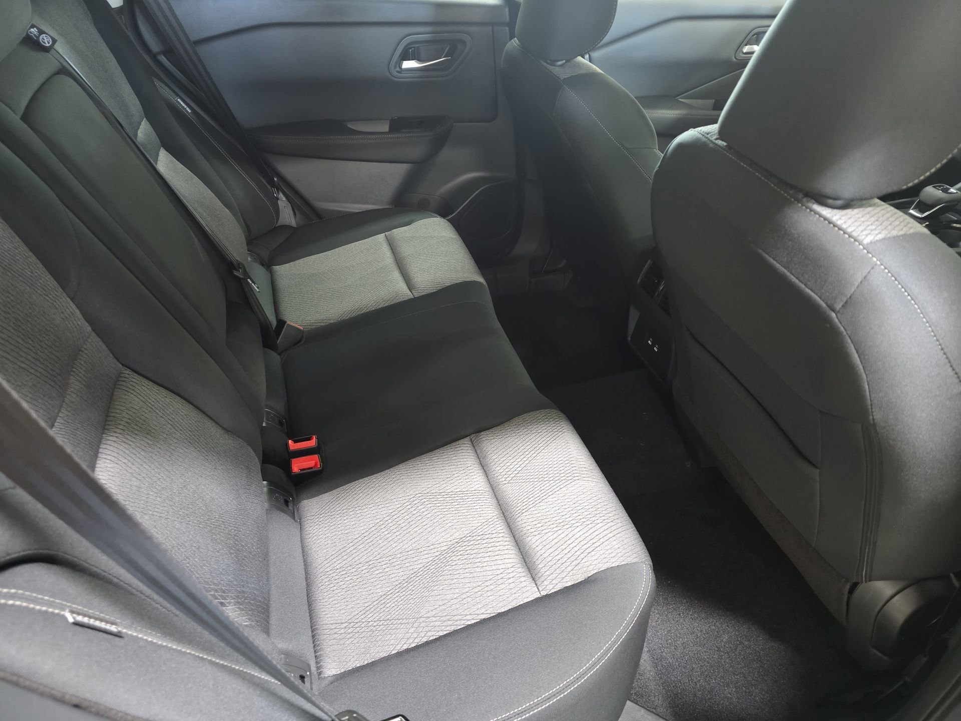 New 2026 Nissan Rogue SV FWD image 11