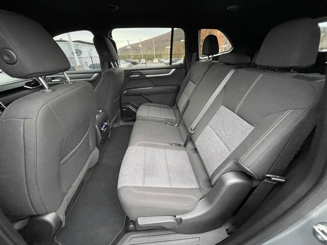 Certified 2025 GMC Acadia Elevation image 4