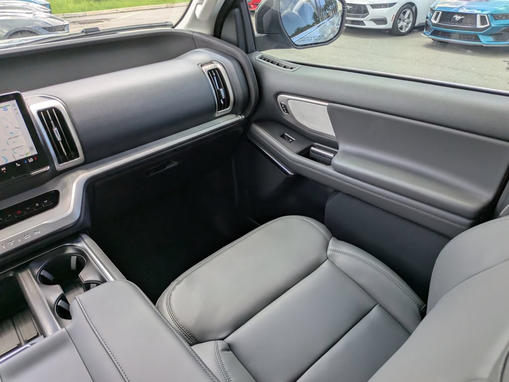 New 2027 Ford Expedition Active RWD image 14