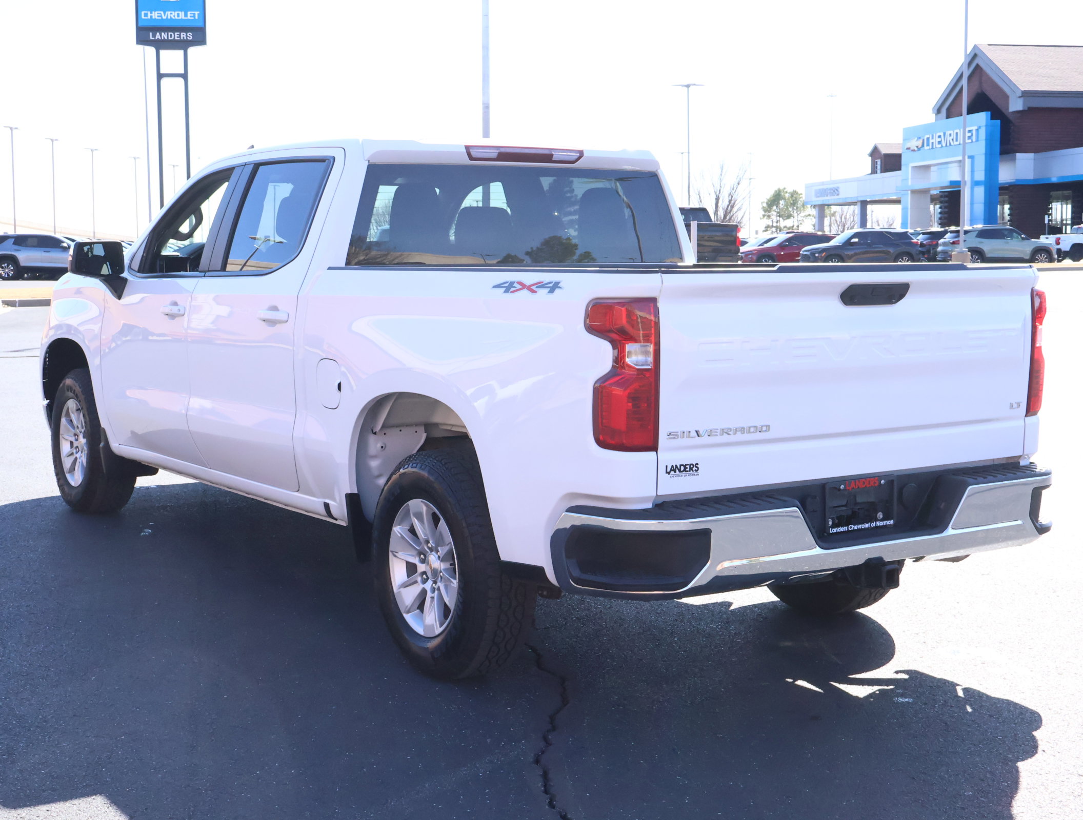 Used 2025 Chevrolet Silverado 1500 LT image 7