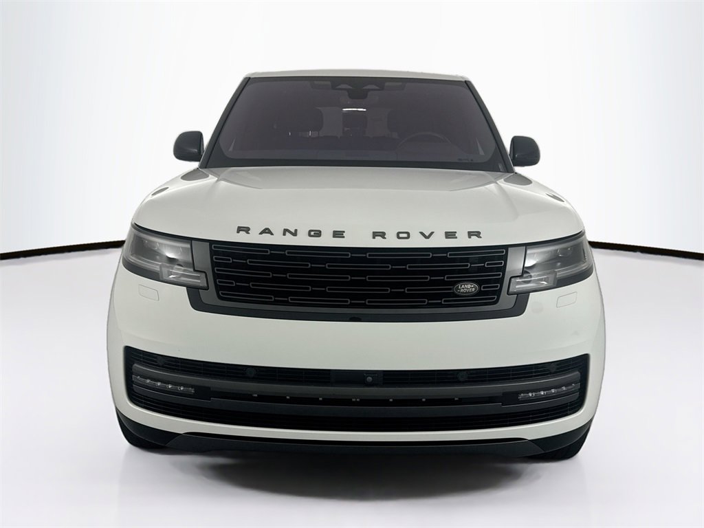 Certified 2023 Land Rover Range Rover SE image 2