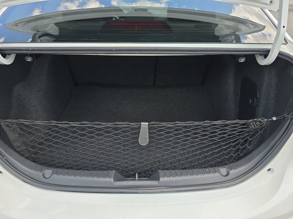 Used 2015 MAZDA MAZDA3 s Grand Touring w/ Technology Package FWD image 33
