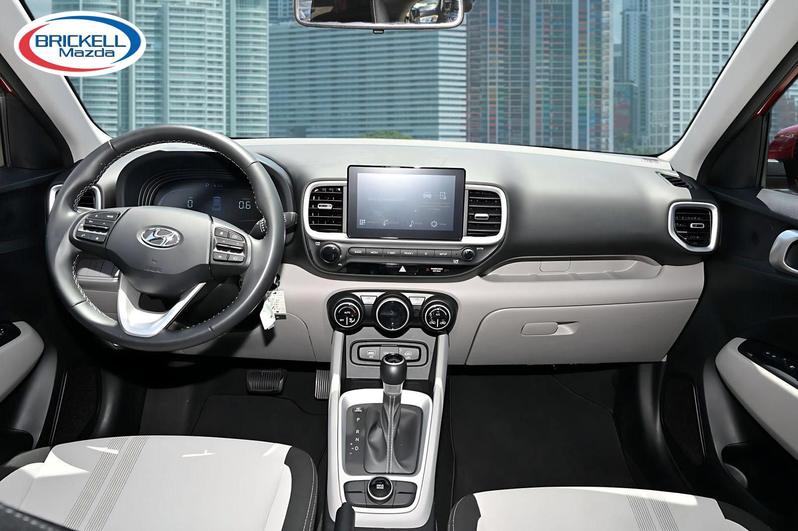 Used 2023 Hyundai Venue SEL FWD image 8