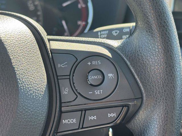 Certified 2023 Toyota RAV4 LE AWD/4WD image 24