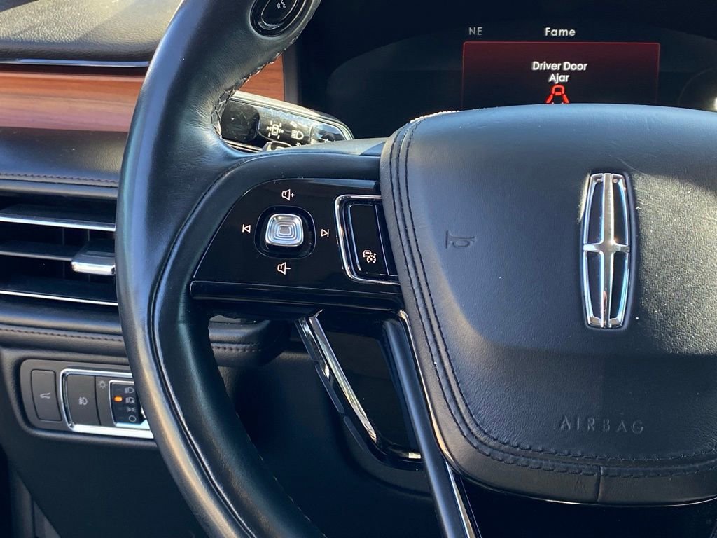 Used 2020 Lincoln Aviator Reserve w/ Equipment Group 202A image 14