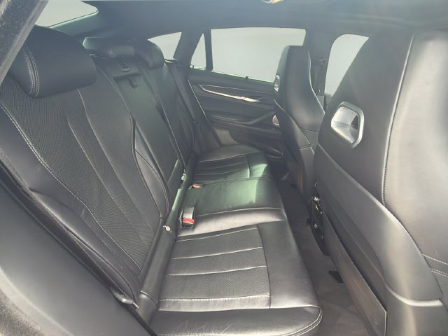 Used 2017 BMW X6 M AWD/4WD image 12