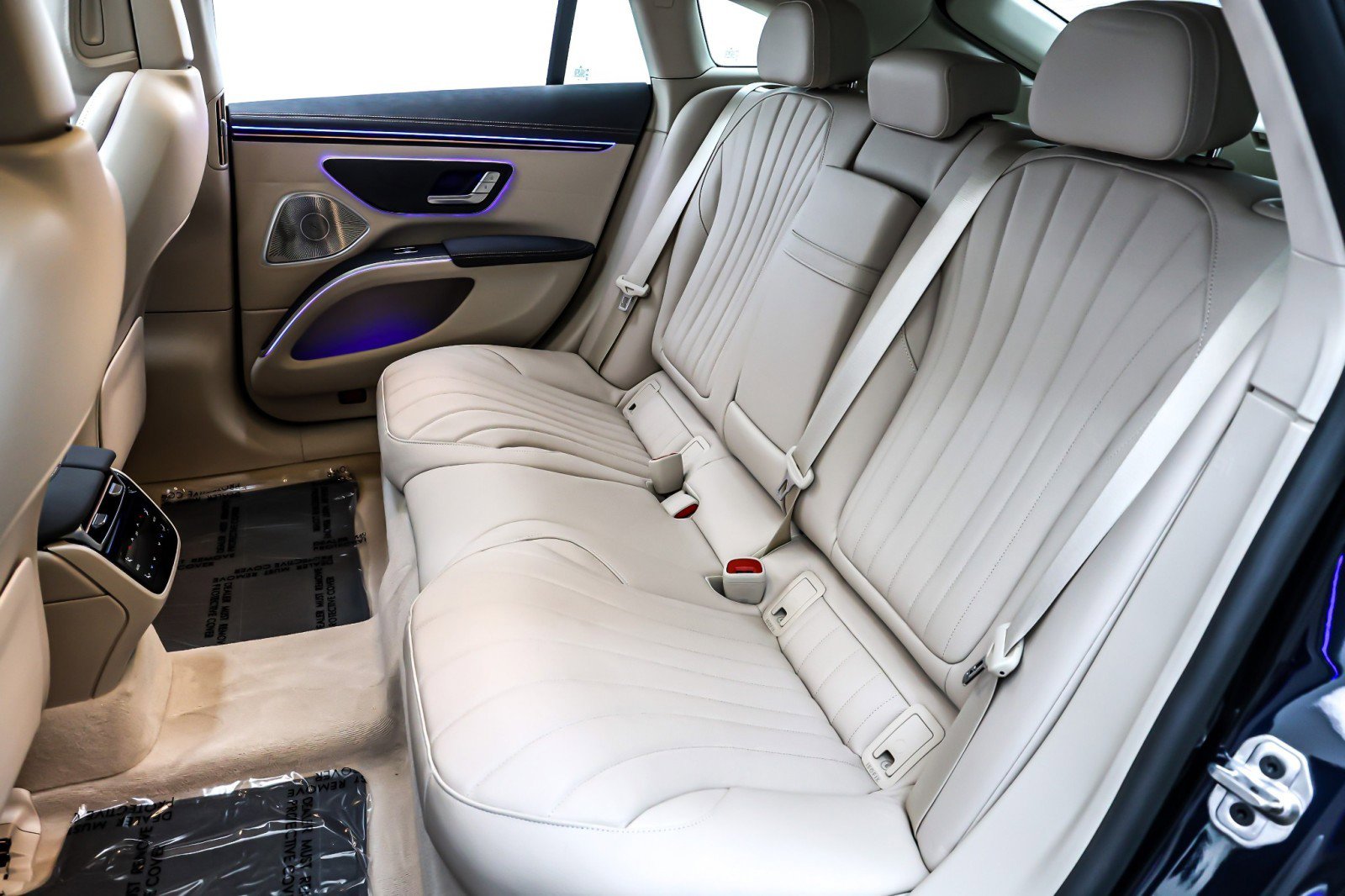 Used 2023 Mercedes-Benz EQS 580 4MATIC Sedan image 9