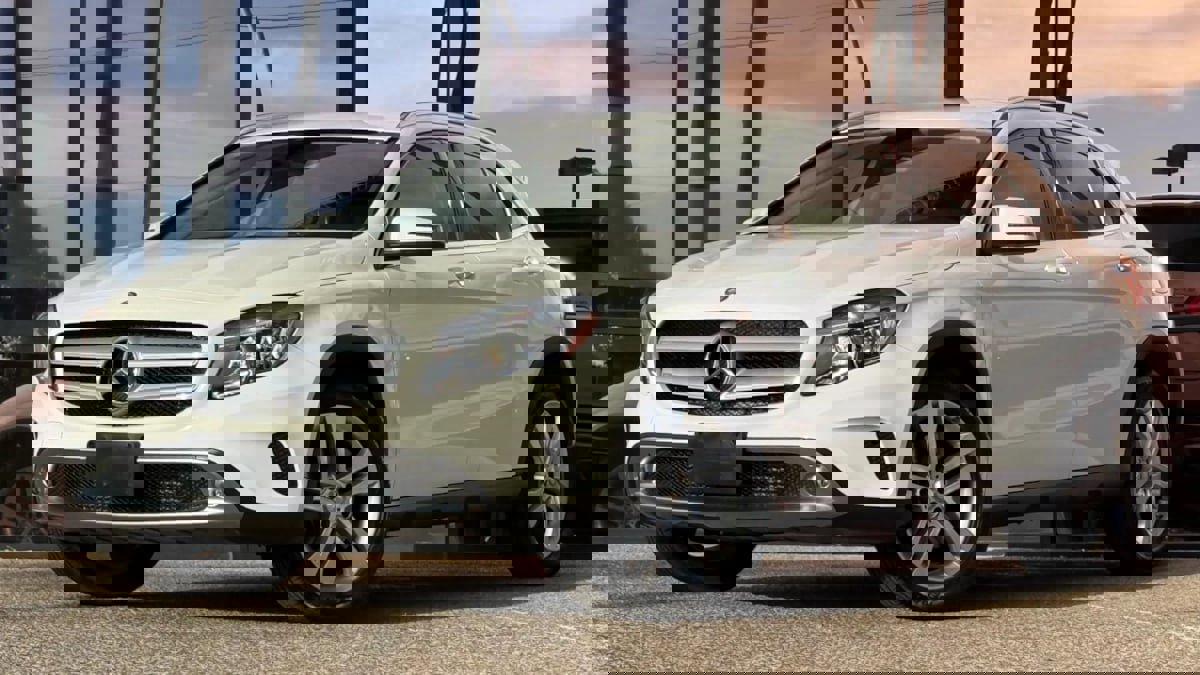 Used 2015 Mercedes-Benz GLA 250 4MATIC image 3