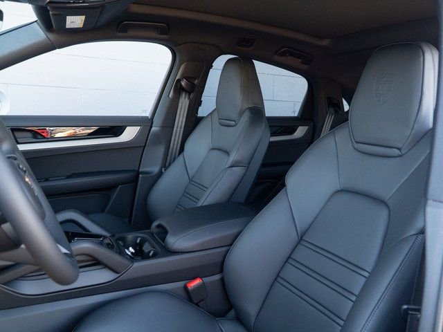 New 2026 Porsche Cayenne S image 5