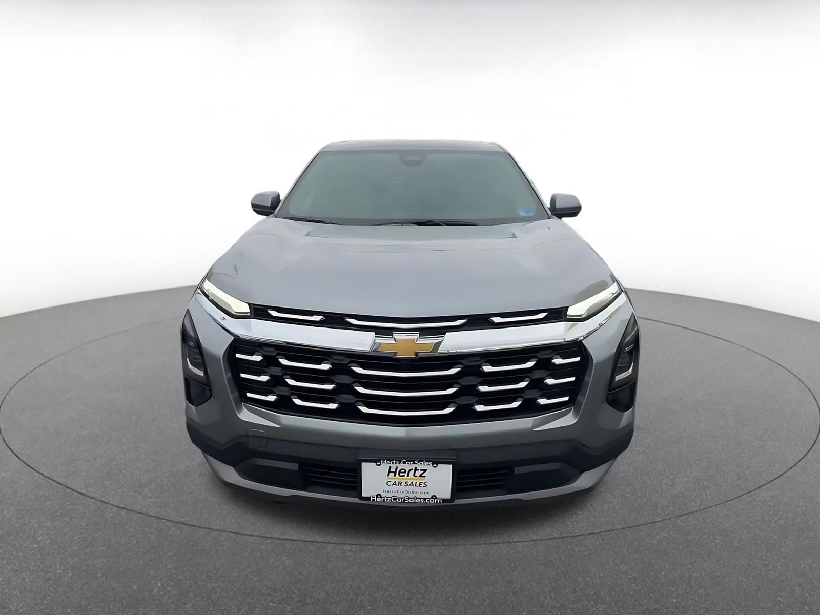Used 2025 Chevrolet Equinox LT FWD image 4
