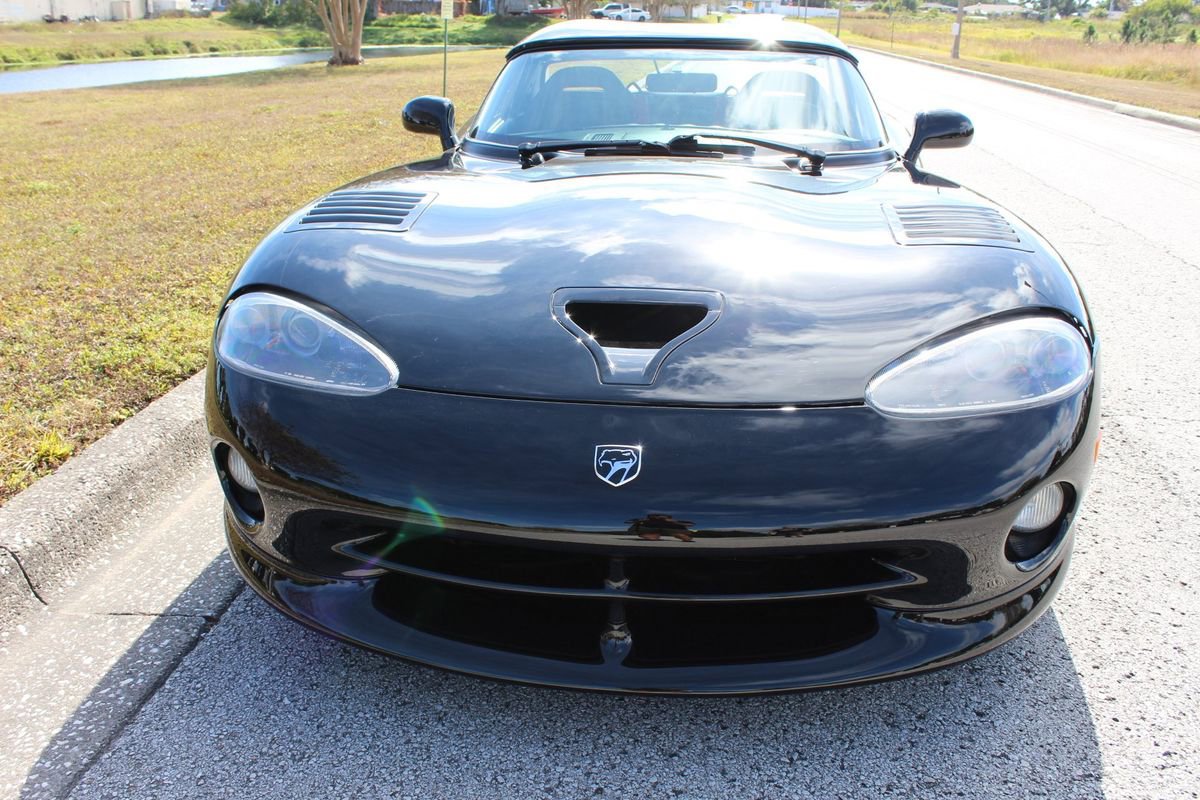 Used 2000 Dodge Viper RT/10 image 3