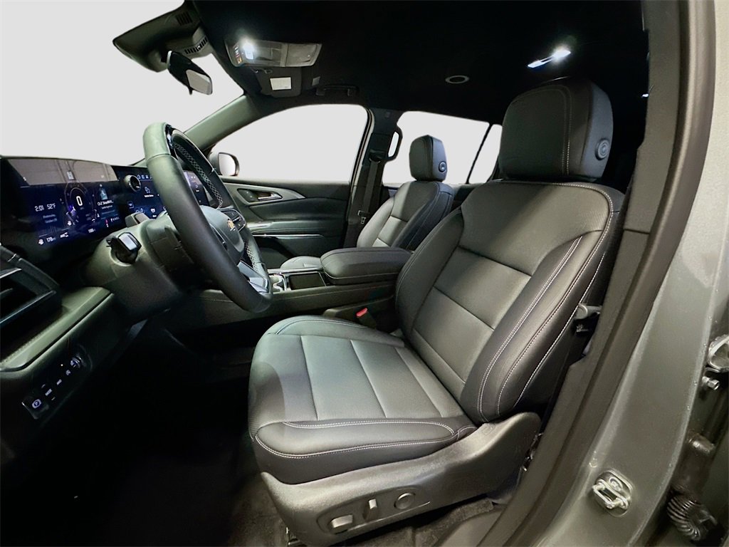 New 2025 Chevrolet Traverse LT w/ Enhanced Driving Package image 23