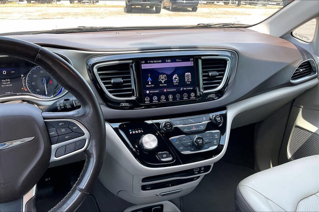 Certified 2019 Chrysler Pacifica Touring-L Plus FWD image 9