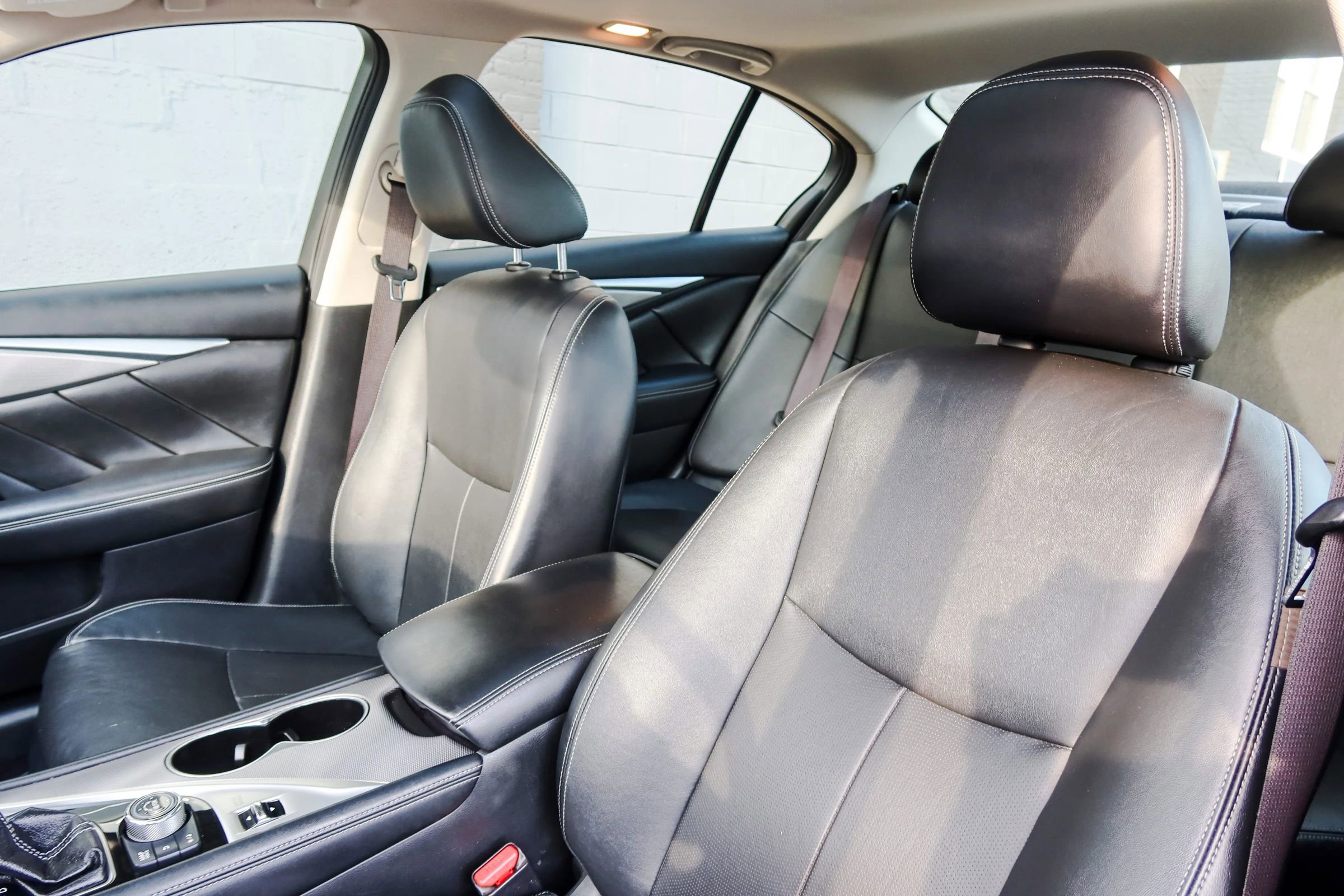 Used 2015 INFINITI Q50 Premium w/ Navigation Package image 11