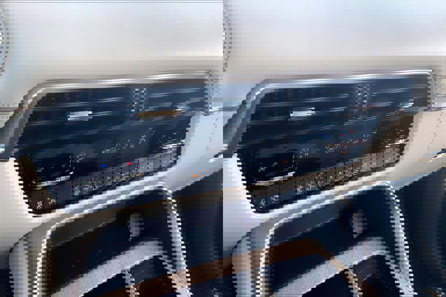 Used 2024 MAZDA CX-90 3.3 Turbo S w/ Premium Package image 33