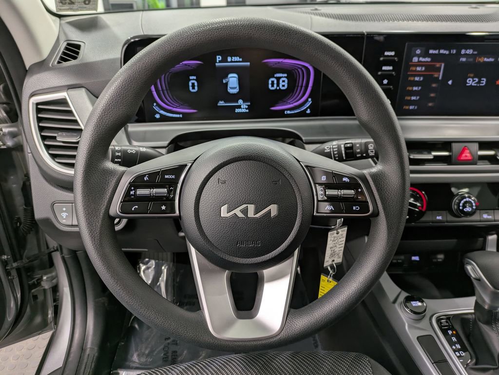 Used 2024 Kia Seltos LX AWD/4WD image 21