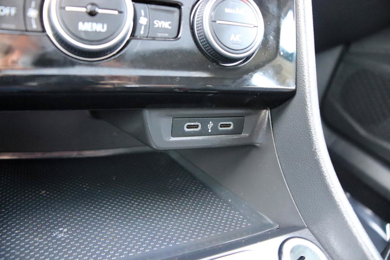 Used 2020 Volkswagen Jetta SE FWD image 34
