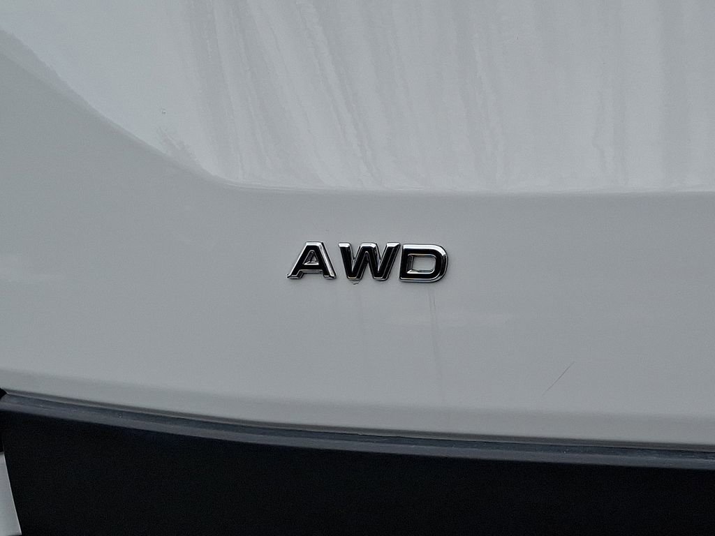 Used 2023 Ford Transit 250 Low Roof AWD w/ Exterior Upgrade Package image 28