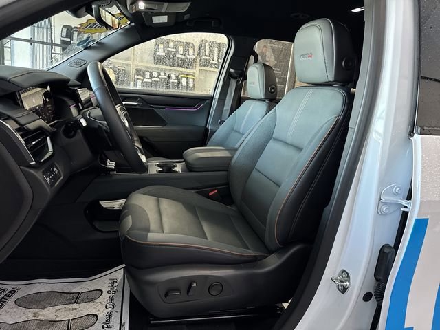 New 2026 GMC Acadia AT4 w/ LPO, Floor Liner Package image 18