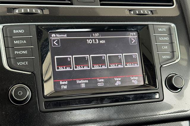 Used 2015 Volkswagen GTI SE w/ Lighting Package (SEL) FWD image 20