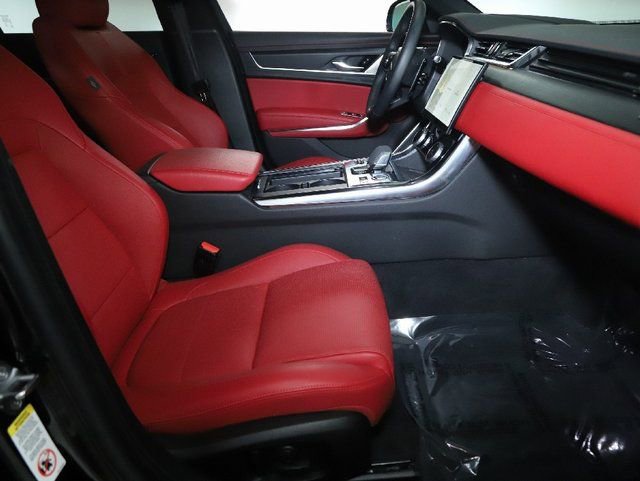 Used 2024 Jaguar XF R-Dynamic SE image 29