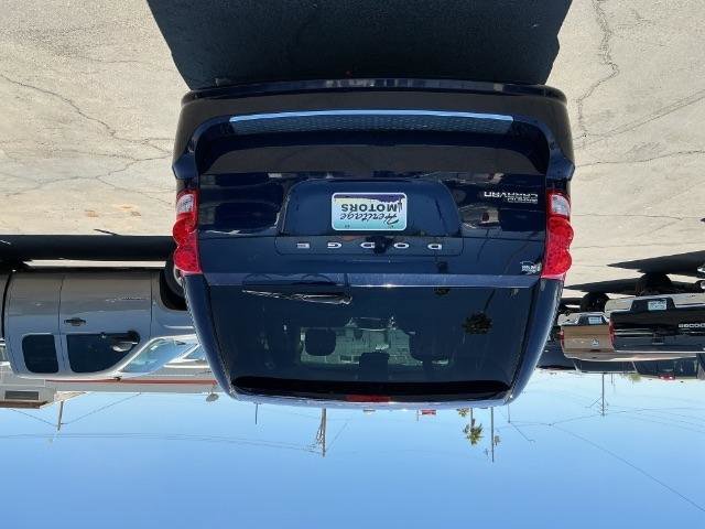 Used 2013 Dodge Grand Caravan SXT w/ UConnect Hands-Free Group FWD image 5