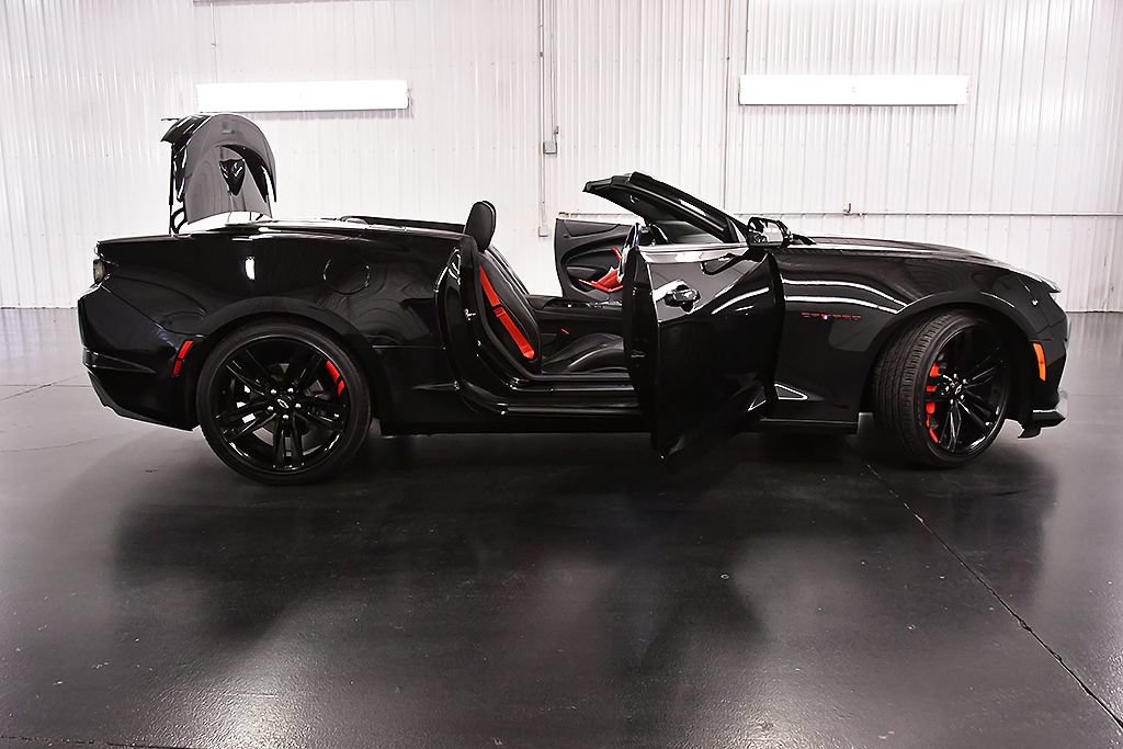 Used 2022 Chevrolet Camaro LT w/ Redline Edition RWD image 29