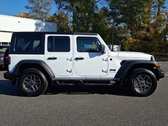 Used 2026 Jeep Wrangler Unlimited Sport AWD/4WD image 7