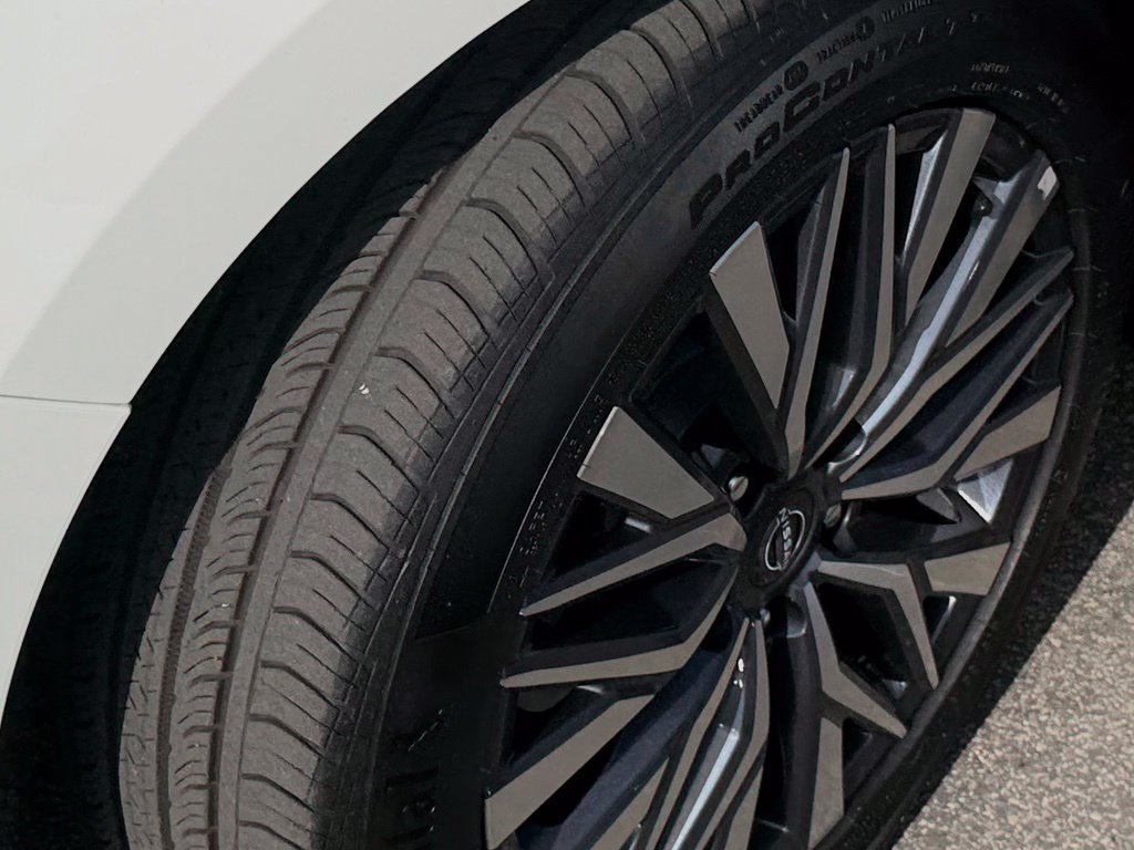 Certified 2025 Nissan Altima 2.5 SV FWD image 10