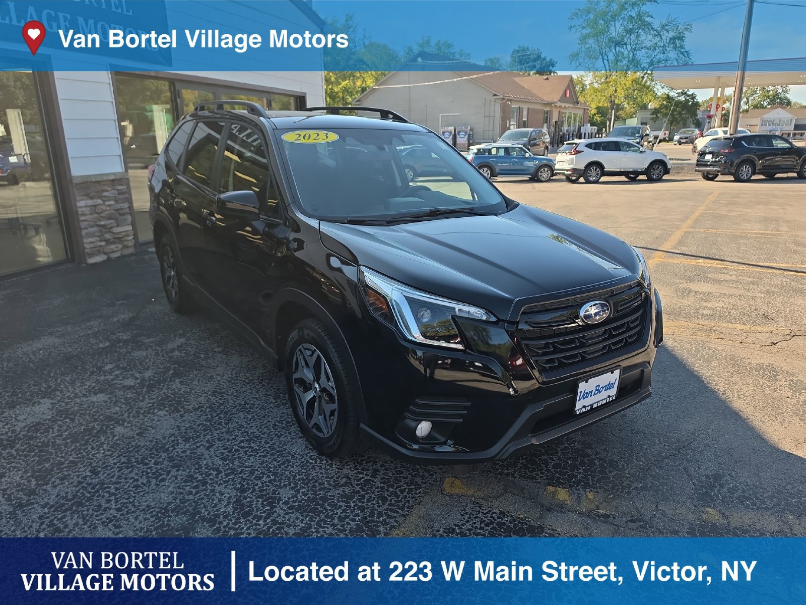 Used 2023 Subaru Forester Premium AWD/4WD image 3
