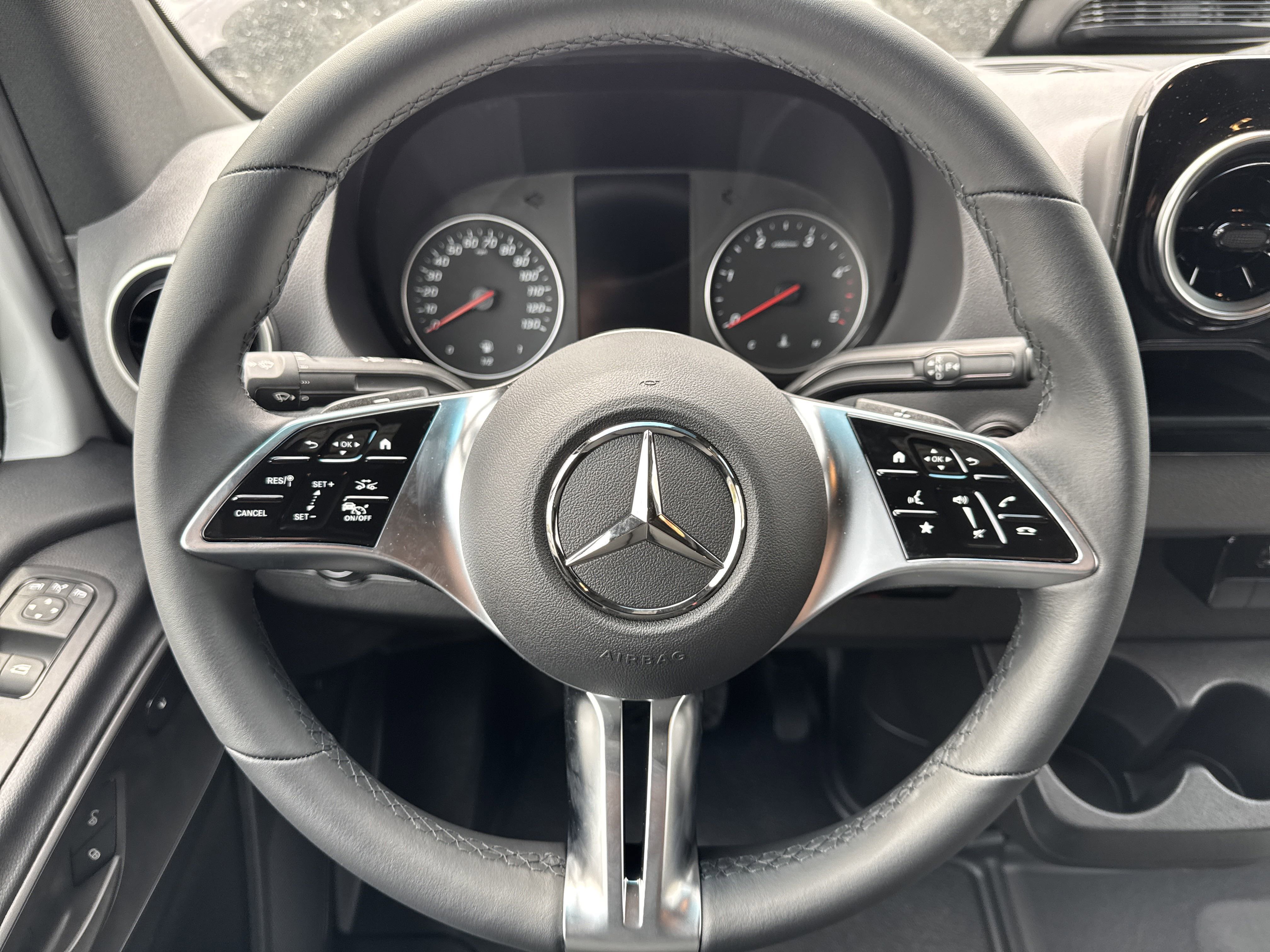 New 2025 Mercedes-Benz Sprinter 2500 image 12