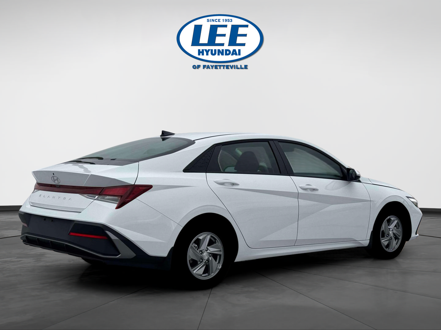 New 2026 Hyundai Elantra SE FWD image 4
