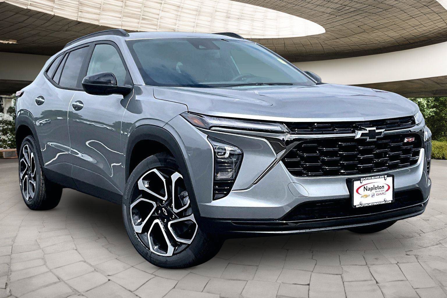 New 2026 Chevrolet Trax RS w/ Driver Confidence Package FWD image 2