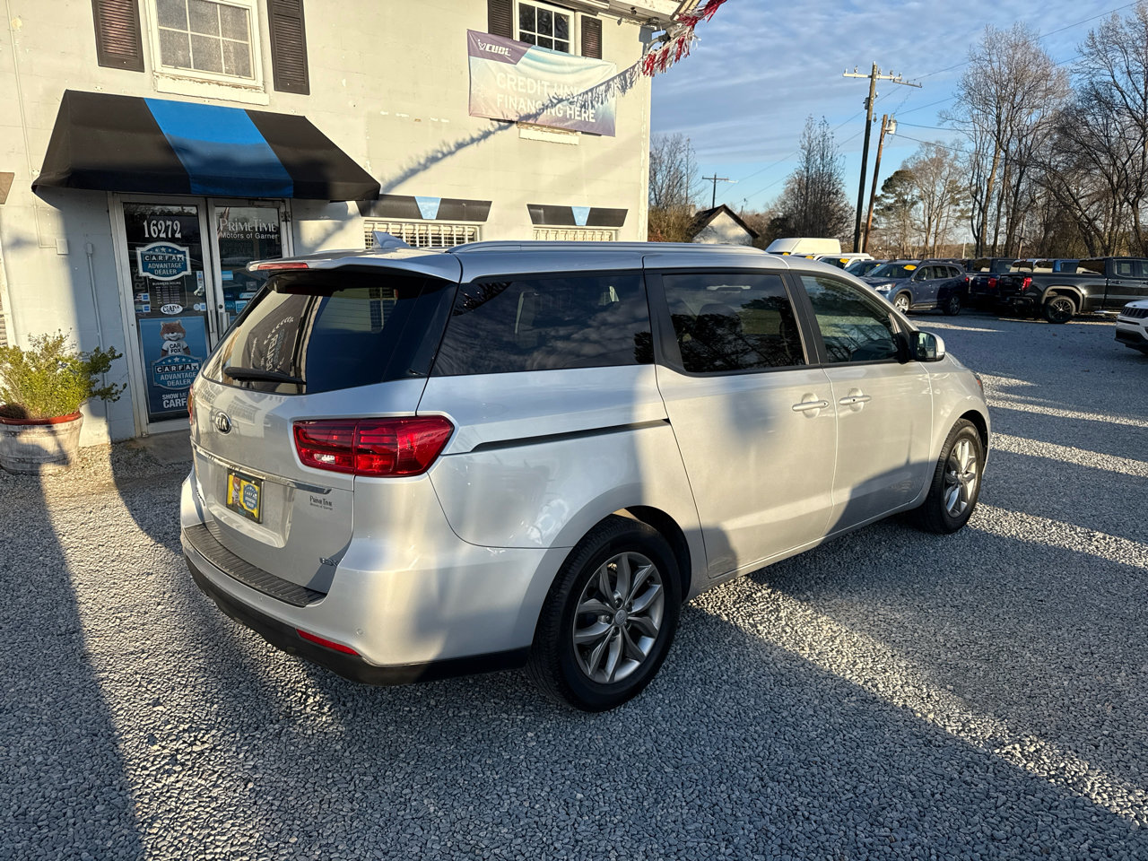 Used 2020 Kia Sedona EX image 5