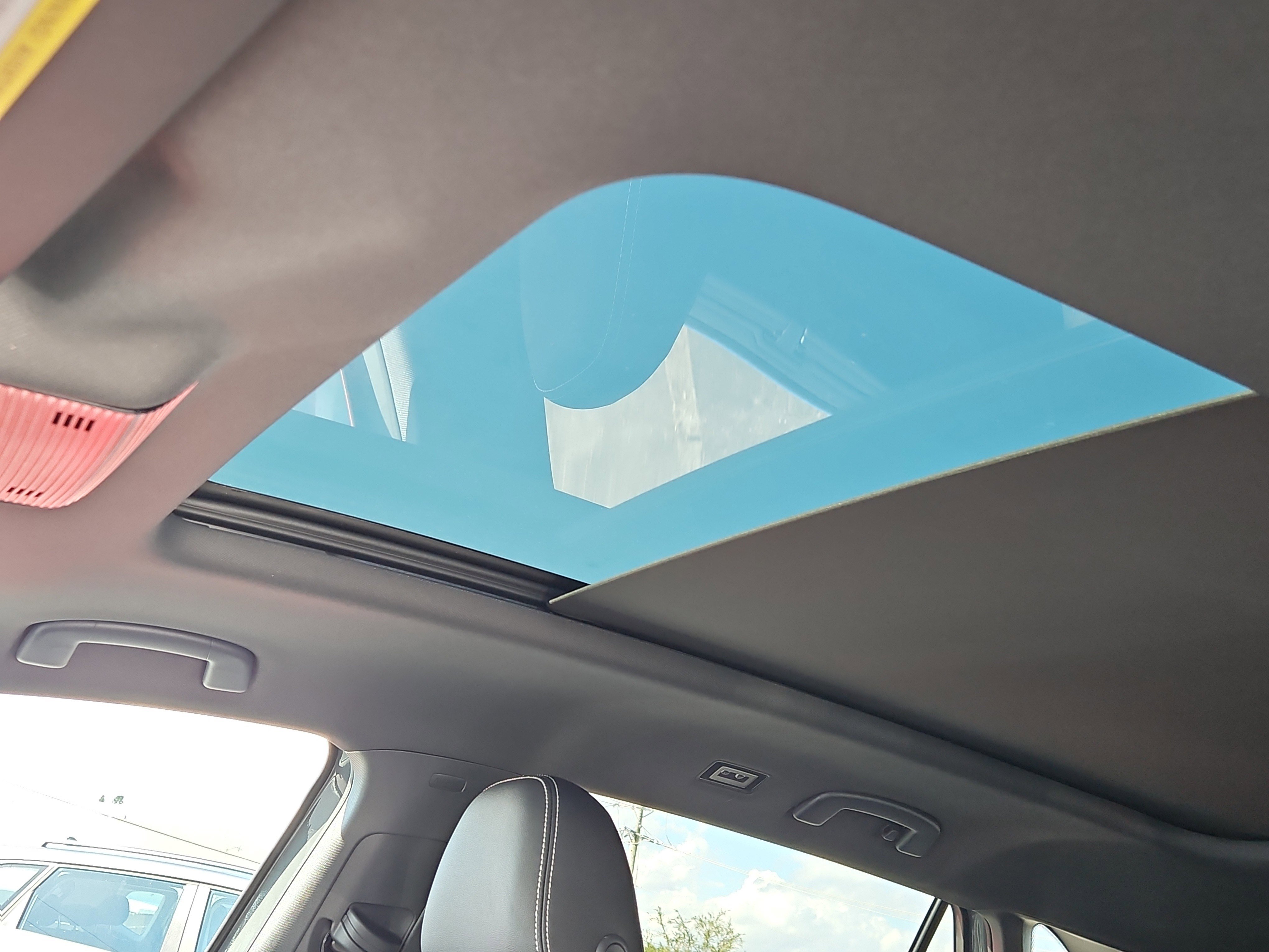 New 2026 Volkswagen Atlas Cross Sport SE image 22