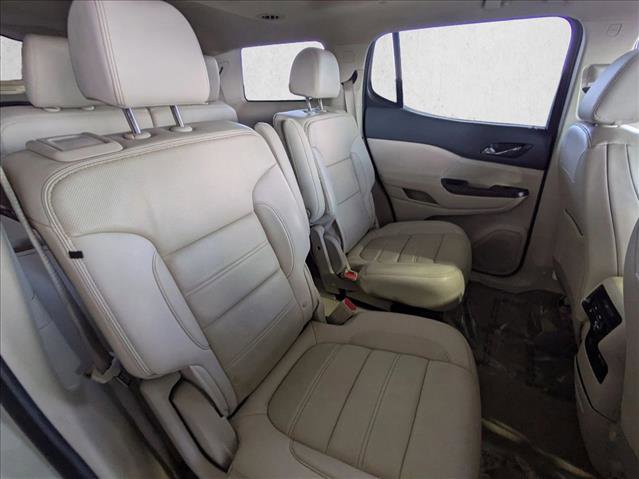 Used 2020 GMC Acadia Denali w/ Technology Package FWD image 22