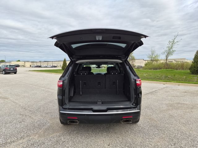 Used 2021 Chevrolet Traverse Premier FWD image 10