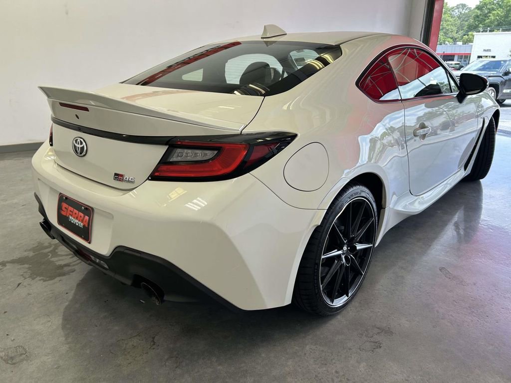Certified 2023 Toyota GR86 Premium RWD image 3
