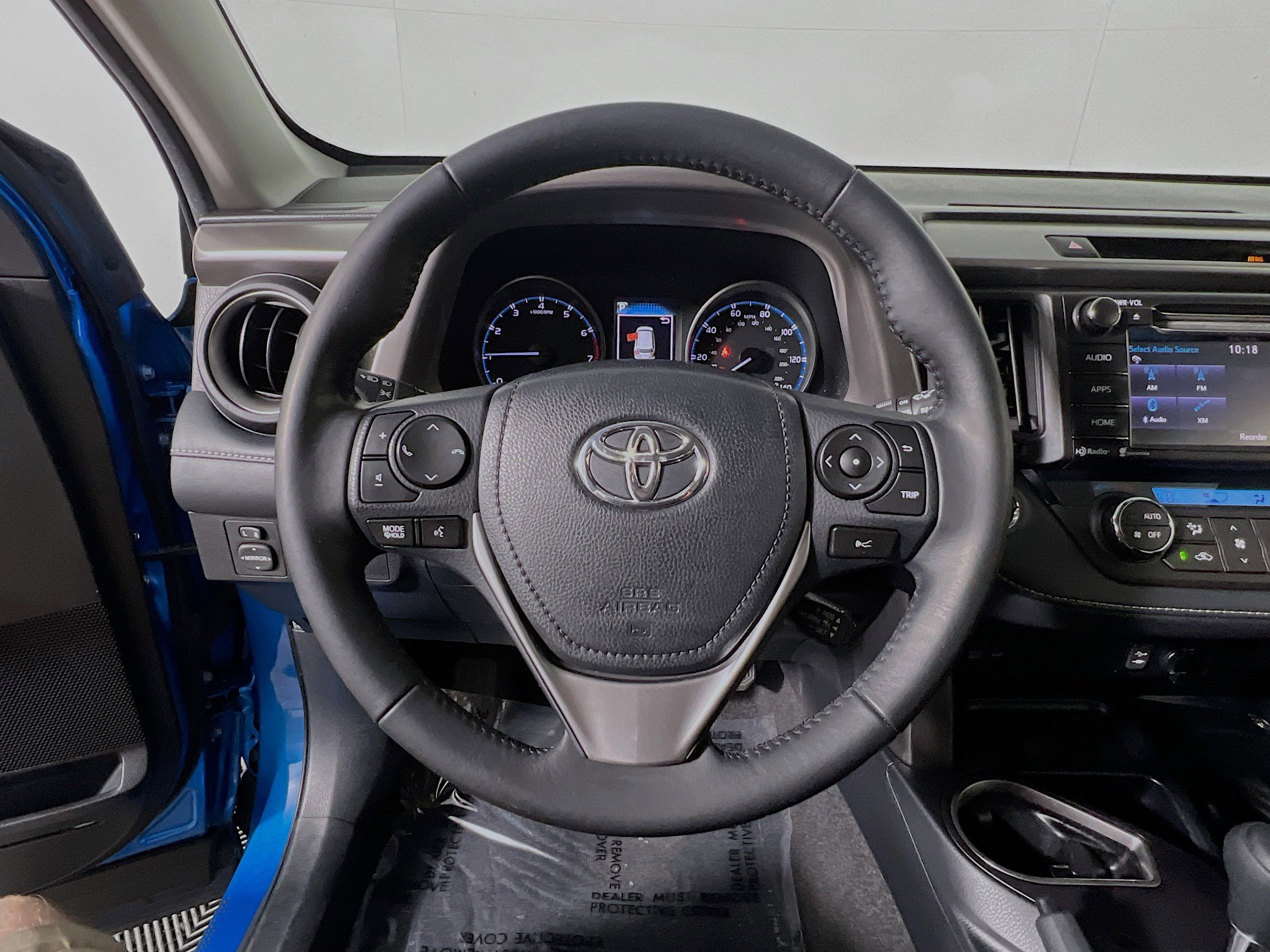 Used 2018 Toyota RAV4 XLE FWD image 18