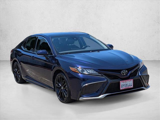 Used 2022 Toyota Camry XSE FWD image 3