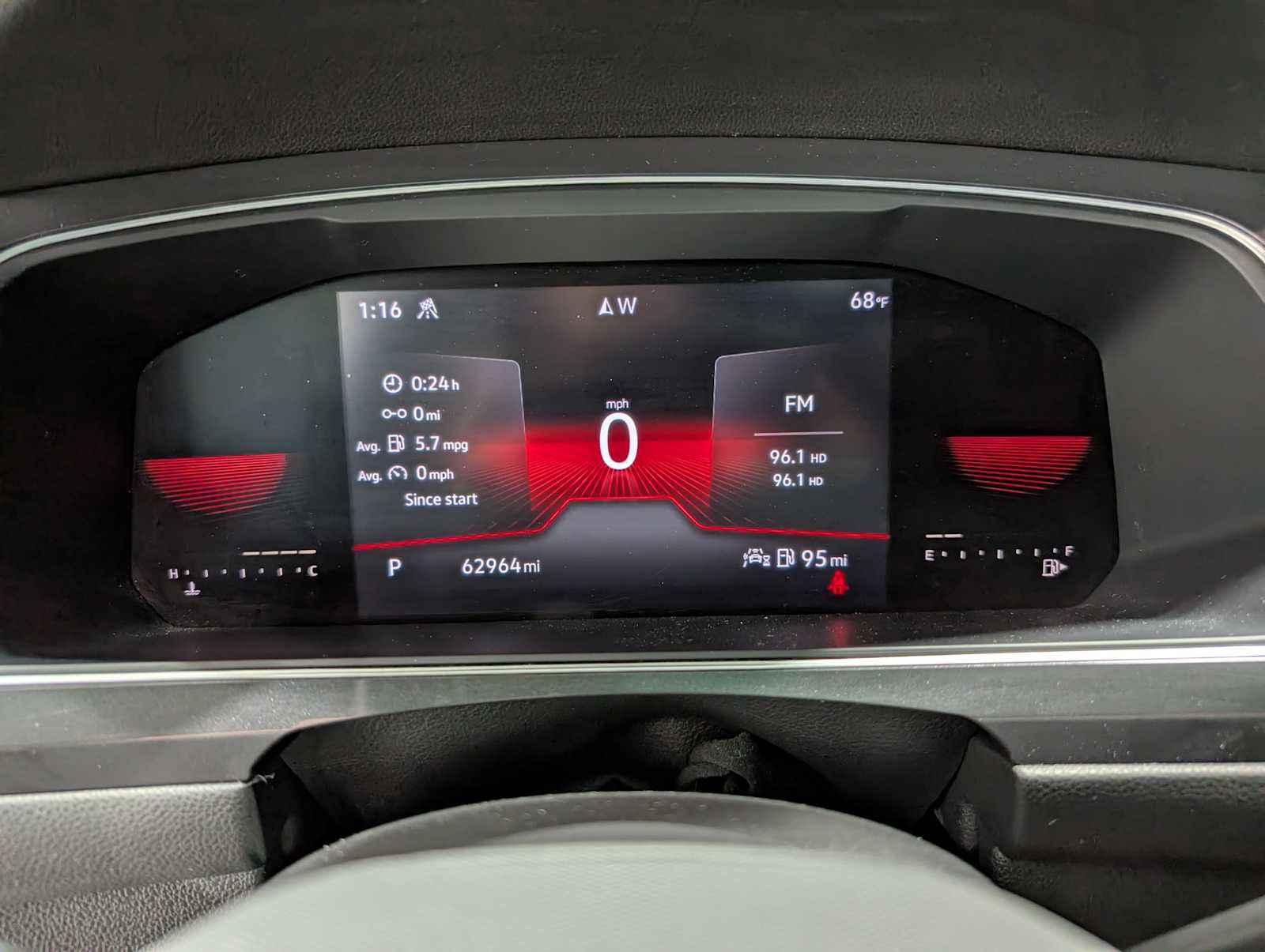 Used 2022 Volkswagen Tiguan SE R-Line AWD/4WD image 24