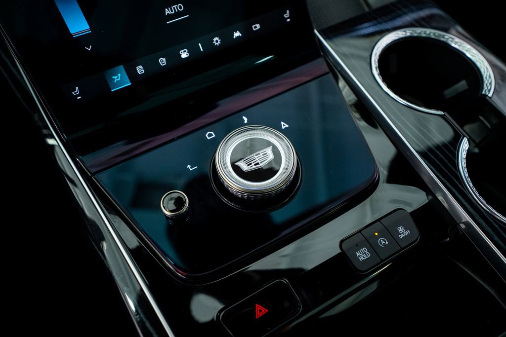 Used 2025 Cadillac Escalade ESV Sport w/ LPO, ONYX Package image 45