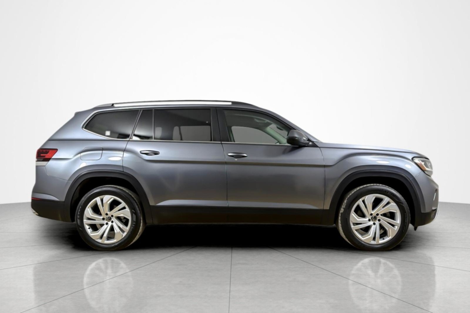 Used 2023 Volkswagen Atlas SE AWD/4WD image 6